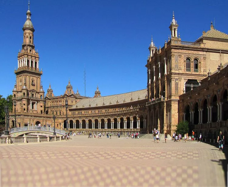 Day trip from malaga to seville