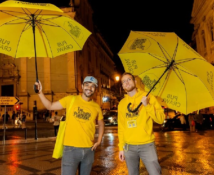 Pubcrawl Calle Rosa: La vida nocturna de Lisboa