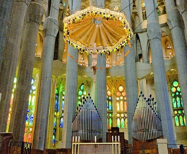 Sagrada Familia + Park Güell: entradas  con audioguías