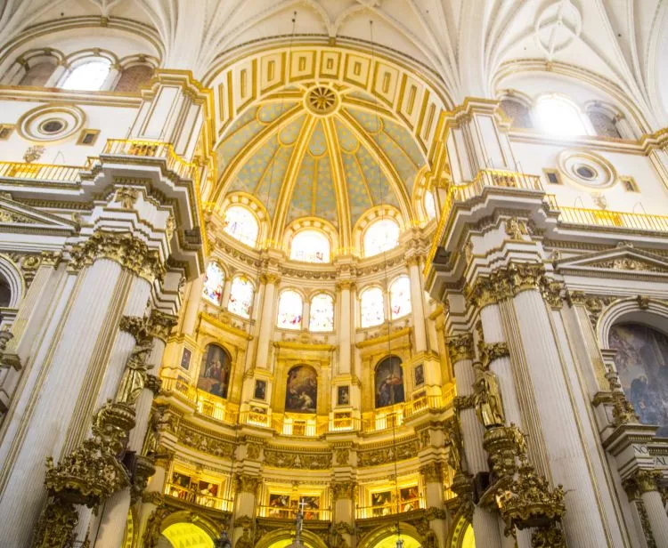 Visita a la Catedral y el Casco Histórico