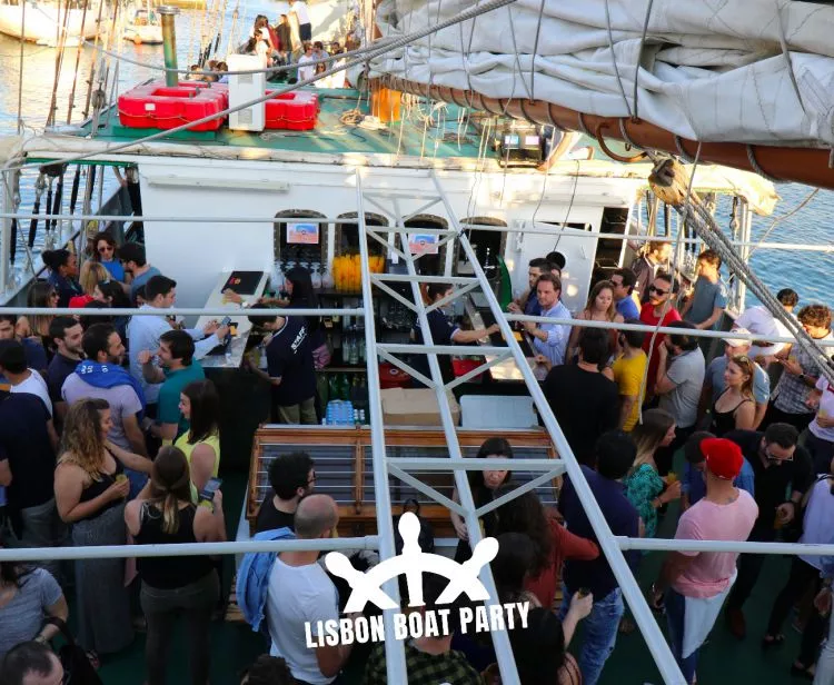 La mejor fiesta en barco de Lisboa