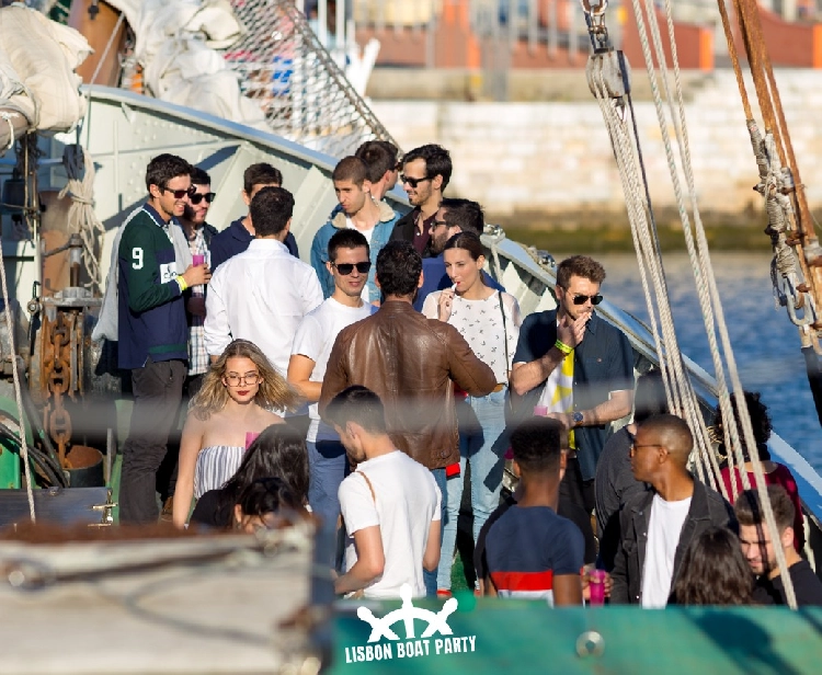 La mejor fiesta en barco de Lisboa