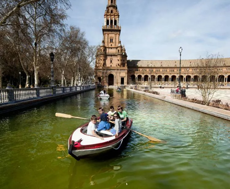 Santa Cruz et Plaza de España