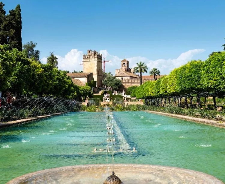 TOUR  ALCAZAR DE CORDOBA		