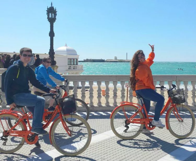 Tour à vélo par Cadix