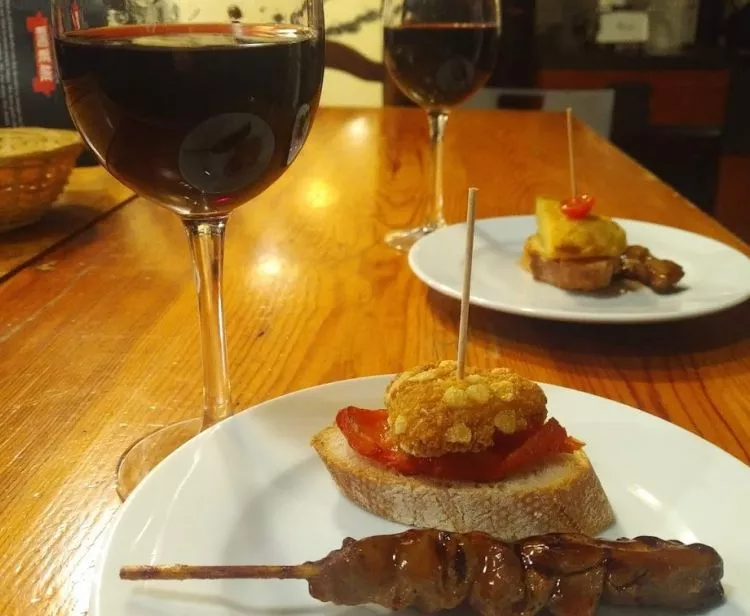 Visite à pied du quartier gothique de Barcelone avec dégustation de pintxo