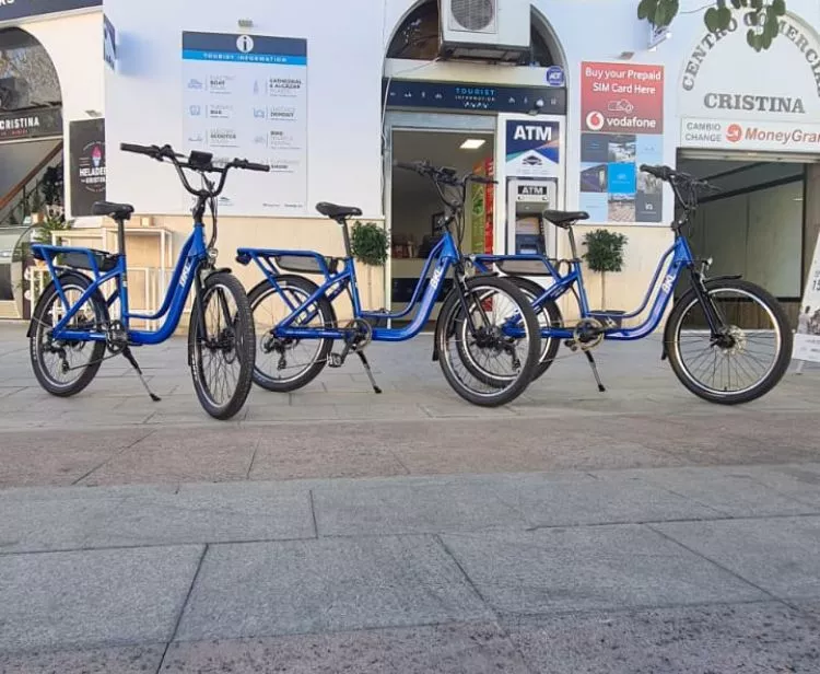 Tour en vélo électrique en groupe