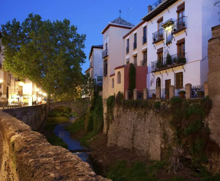 Albaicin and Sacromonte Tour