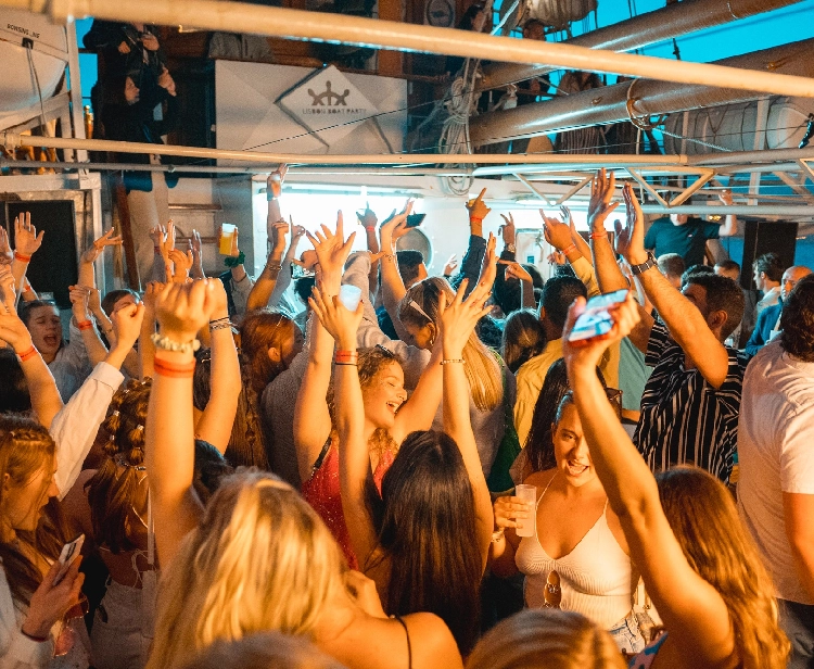 Best Booze Cruise in Lisbon