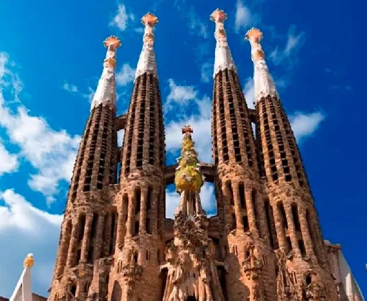 Visit the Sagrada Familia