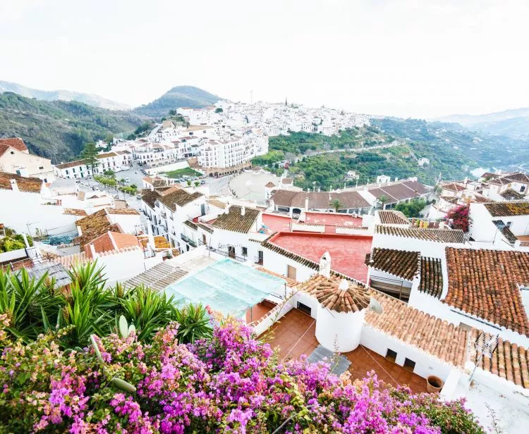 Group excursion from Malaga to Nerja and Frigiliana