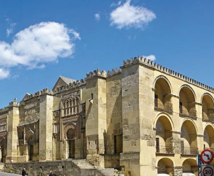 Mosque and Jewish Quarter Tour