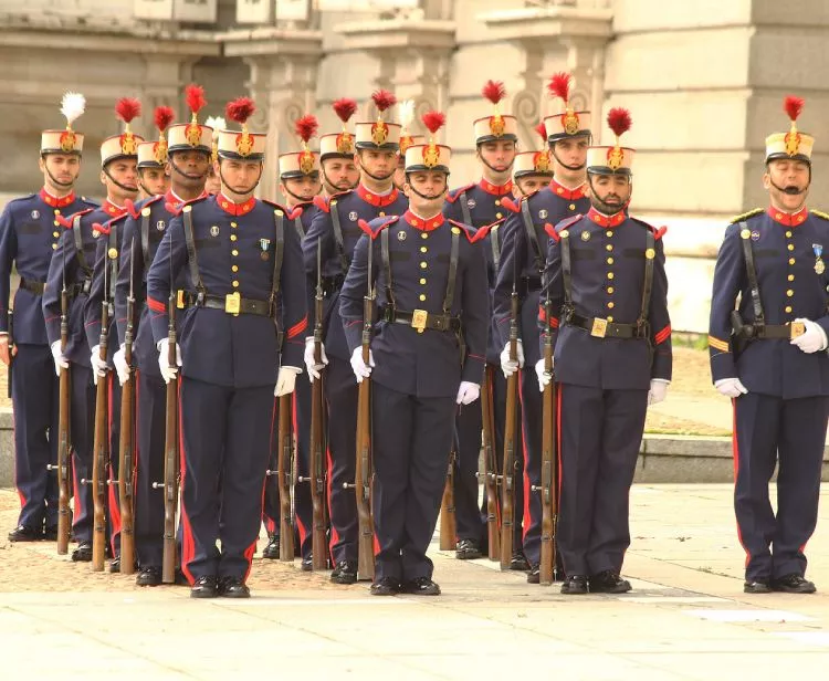VIP Tour inside Royal Palace