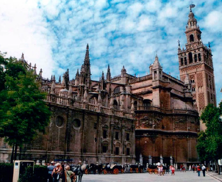 Private tour of Seville Cathedral and Santa Cruz Quarter