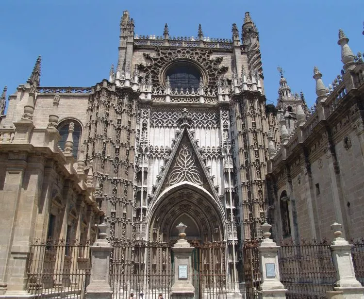 Catedral Tour + Flamenco Show