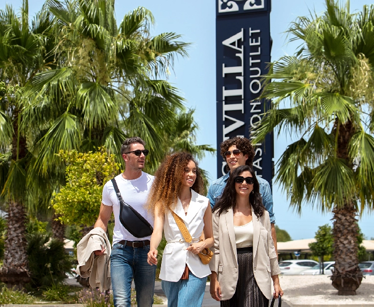 Transfer and shopping in Sevilla Fashion Outlet