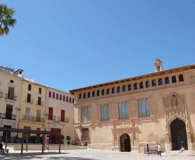 Guided tour in Xátiva