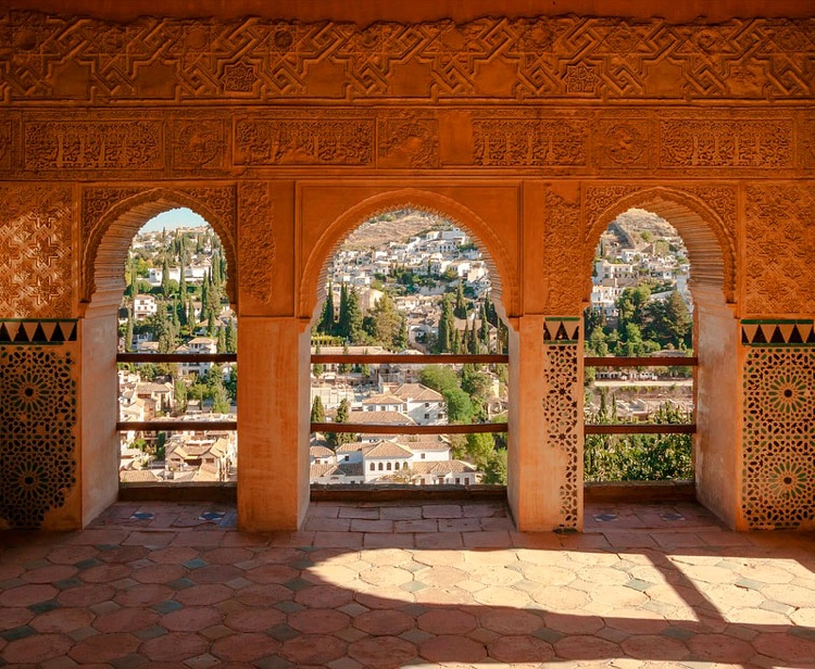 Tour Guidato dell'Alhambra di Granada e del Generalife senza fila