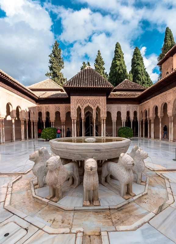 Cosa vedere a Granada: i luoghi e i monumenti più interessanti